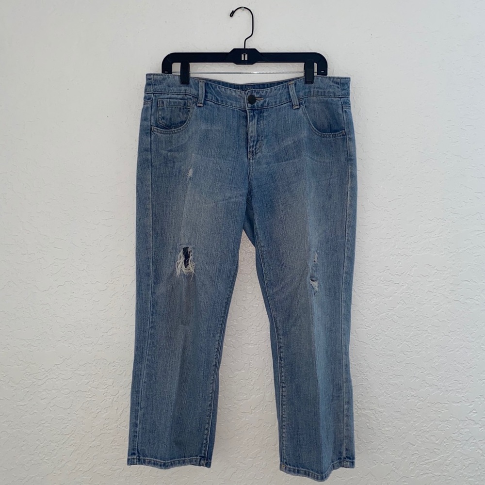 boyfriend low rise ripped jeans!